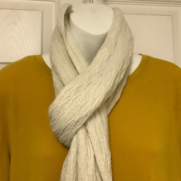 🔥3/$15🔥 Mixit‎ off-white scarf - Picture 3 of 5